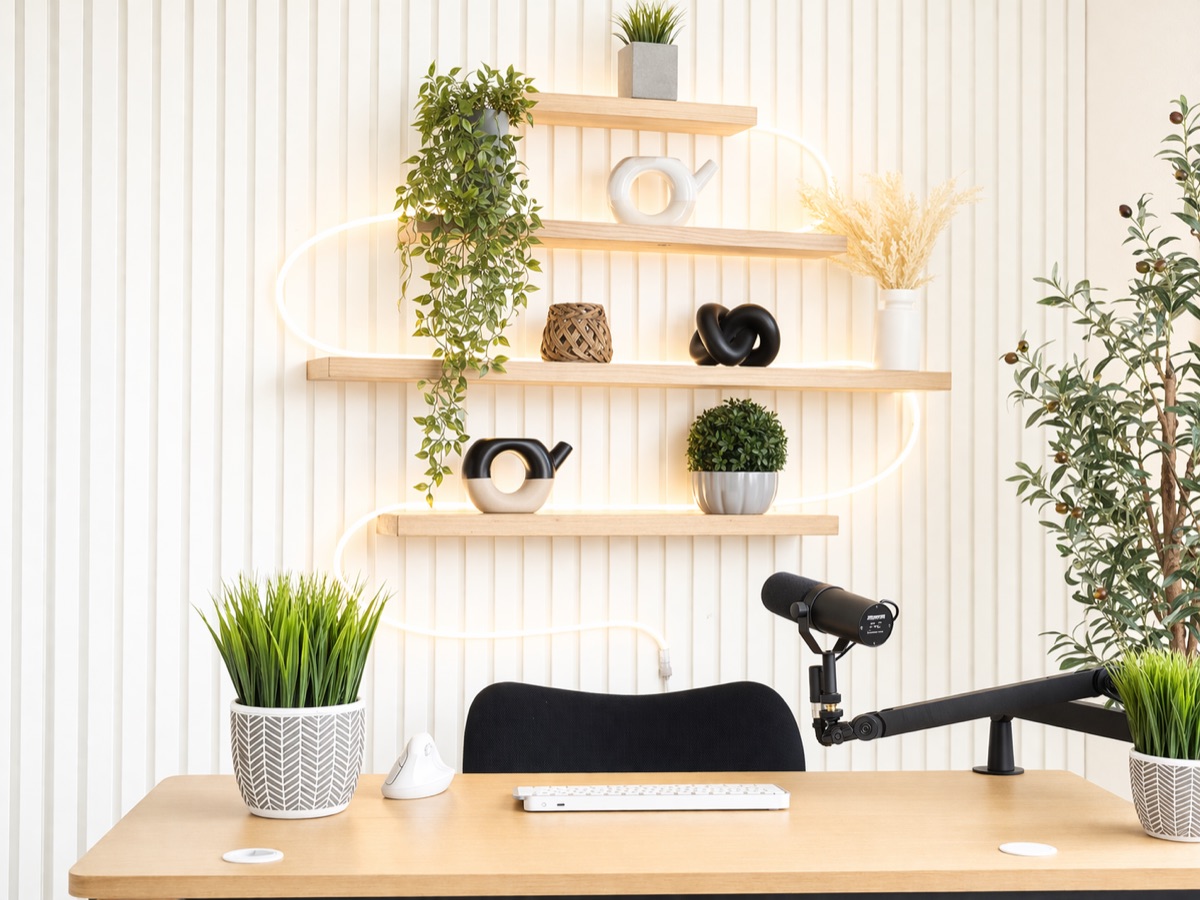 What's Included When You Rent a Podcast Studio (Equipment, Engineer, Everything)